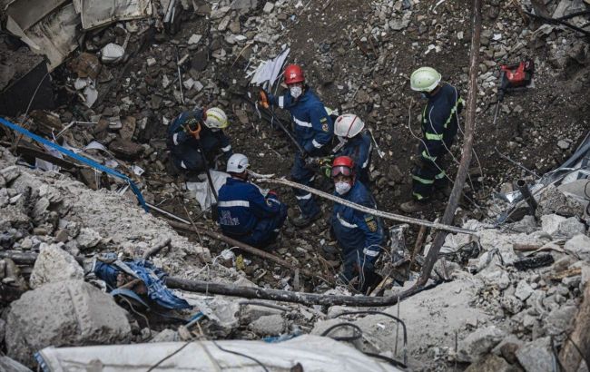 Sixth victim found under rubble after June 7 strike on Ukraine's Kharkiv
